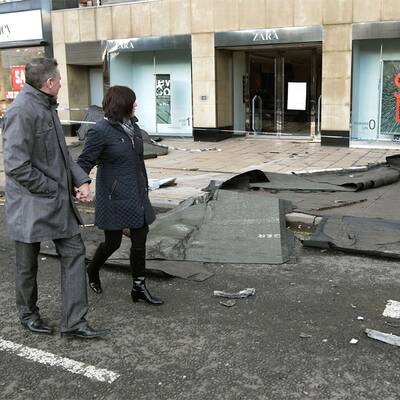 Sturm fegt über England