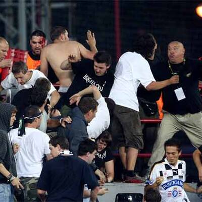 Schwere Ausschreitungen bei Honved gegen Sturm