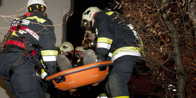 Ehepaar stürzt in Krems 20 Meter ab