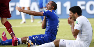 Suarez Chiellini