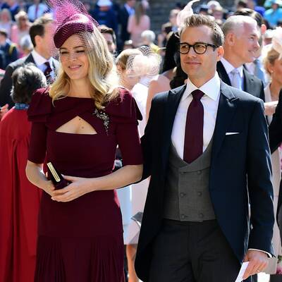 Meghan & Harry im Jaguar