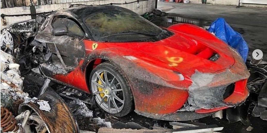 Feuer vernichtet 80 Supersportwagen und Oldtimer