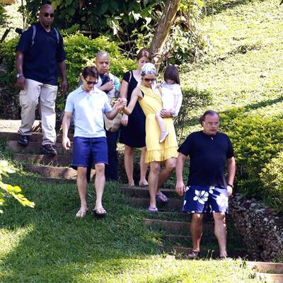 Süße Suri: Neue Freunde am Strand