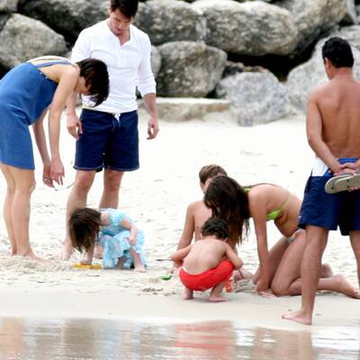 Süße Suri: Neue Freunde am Strand