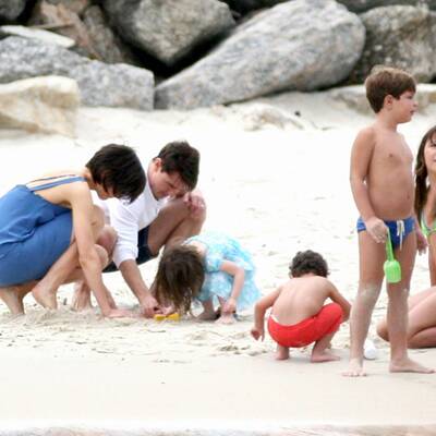 Süße Suri: Neue Freunde am Strand