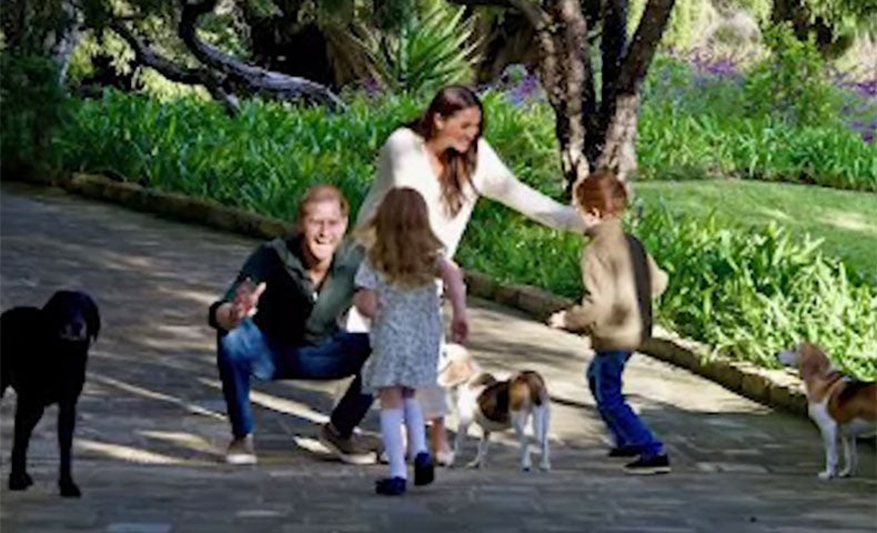 Endlich! Harry und Meghan zeigen ihre süßen Kinder wieder & DAS sticht ins Auge