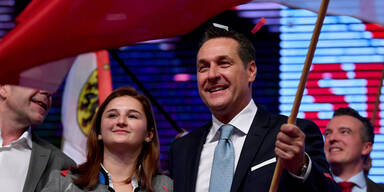 FPÖ fordert Ausgangssperre für Flüchtlinge