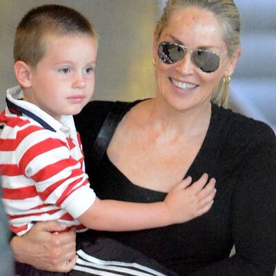 Sharon Stone: Mit Sohn am Pariser Flughafen