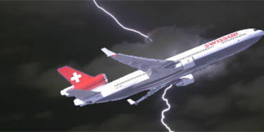 Blitz traf Swiss-Jet - sichere Landung in Athen