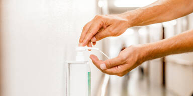 Abzocke in Apotheke: 46 Euro f&uuml;r H&auml;ndedesinfektion!