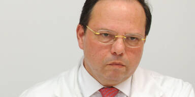 Szekeres Wr. &Auml;rztekammer-Pr&auml;sident