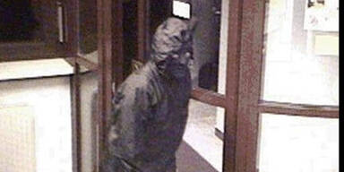 "Alien" sprengt Bankomat