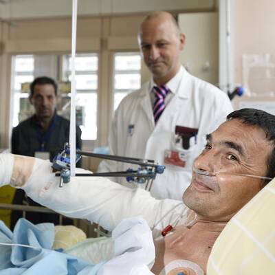 Chirurg Oskar Aßmann im Wiener AKH 