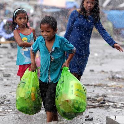 Taifun Haiyan: Chaos auf den Philippinen