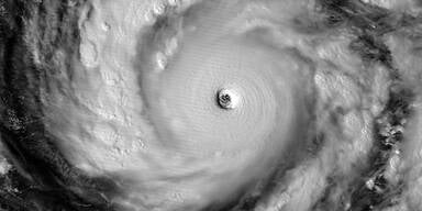 Supertaifun auf dem Weg nach Japan