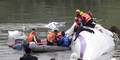 Taiwan: Flugzeug stürzt in Fluss