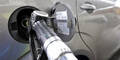 Billiger Sprit bremst Hybrid- und E-Autos