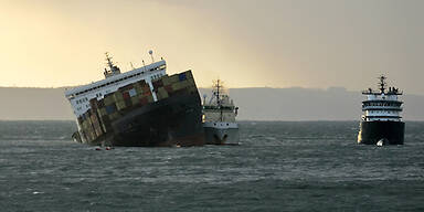 Polizei sperrt Strand nach Plünderungen