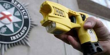 Britische Polizei erhält nun Taser