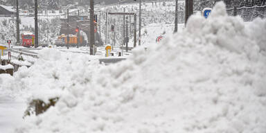 Halber Meter Neuschnee in den Bergen
