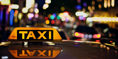 Cooler Taxler schl&auml;gt Messer-R&auml;uber in die Flucht