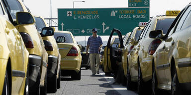 Griechische Taxler legten Verkehr lahm