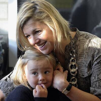 Maxima und Willem-Alexander begleiten Prinzessin Ariane zum ersten Schultag.