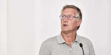 "Sehr gef&auml;hrlich, sich nur auf Masken zu verlassen&ldquo;