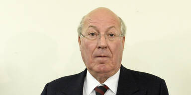 Telekom-Prozess zu Schillerplatz gestartet