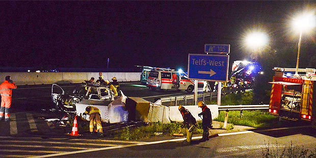 Held rettet Frauen aus brennendem Auto