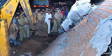 &Uuml;ber 100 Tote bei Tempel-Brand in Indien