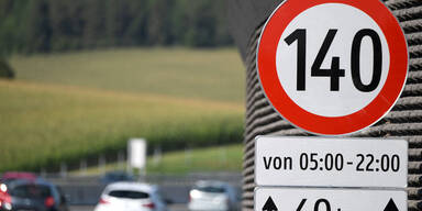 Aus für Tempo 140 spaltet Autofahrer