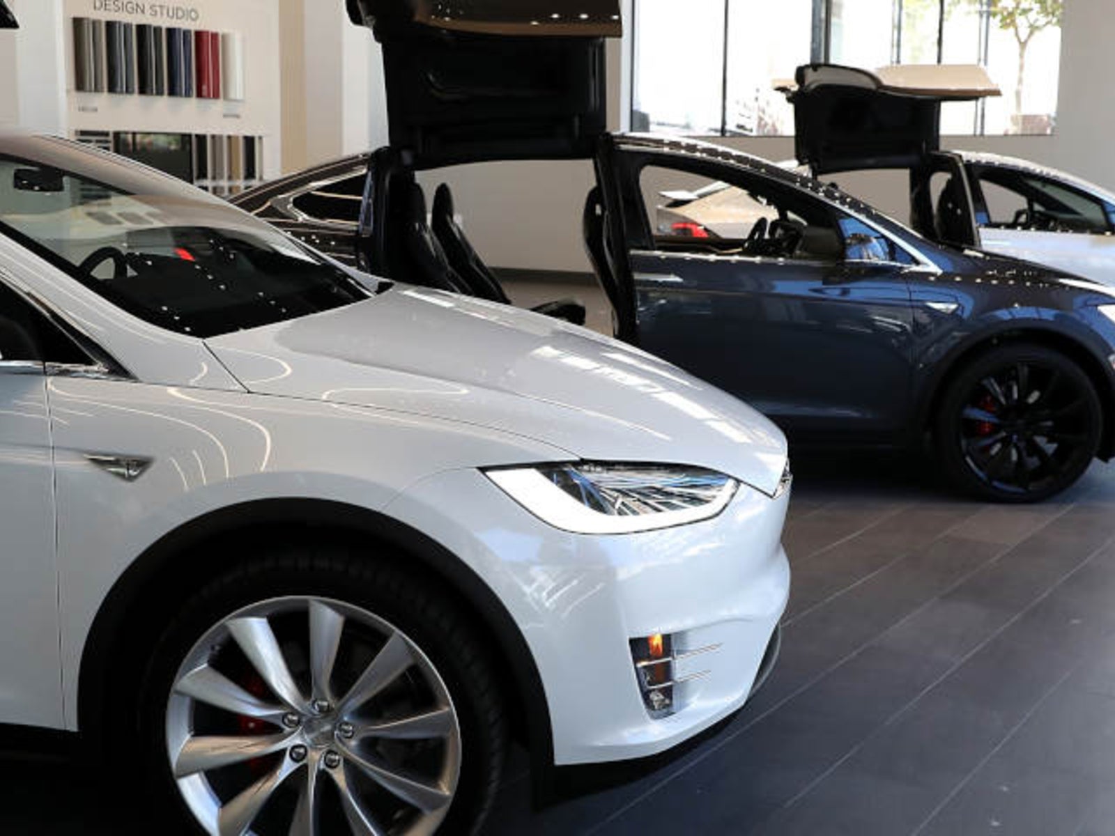 Tesla-Modelle kann man jetzt mit Bitcoins bezahlen - oe24.at