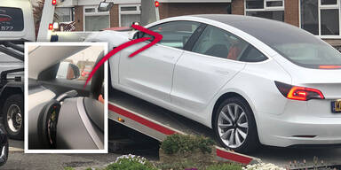 Neues Tesla Model 3 verliert Lenkrad während Fahrt