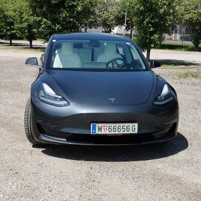 Model 3 AWD Long Range