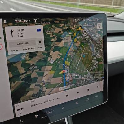 Model 3 AWD Long Range