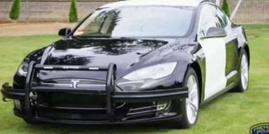 Tesla-Batterie wird w&auml;hrend Verfolgungsjagd leer