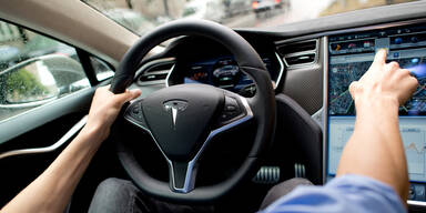 Diesen Fehler machte Teslas Autopilot