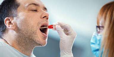 Chaos um Pflicht-Tests für Urlaubs-Rückkehrer