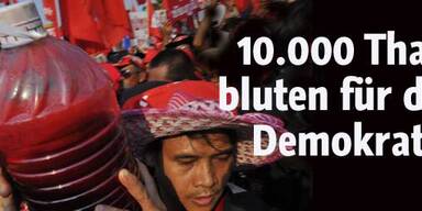 Literweise Blut vor Parlament in Bangkok