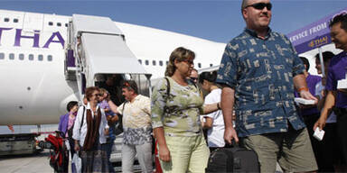 Erste Maschine in Bangkok gelandet
