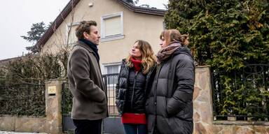 Christoph Feuerstein mit Natascha Kampuschs Schwester und deren Tochter