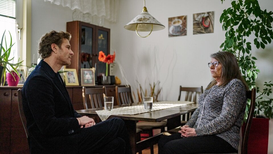 Feuerstein im Gespräch mit Brigitta Sirny