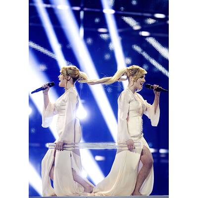 Molly Smitten-Downes: 