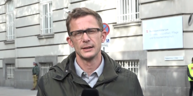 thomas as grun pas.PNG