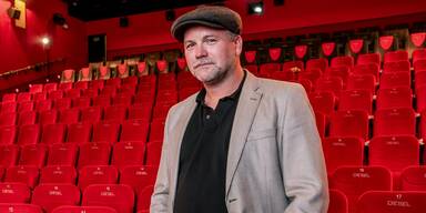 &bdquo;Echt geil!&ldquo; Internet jubelt &uuml;ber Thomas Stipsits als Ren&eacute; Benko