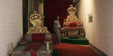 Nepals gestürzter König will Krone behalten