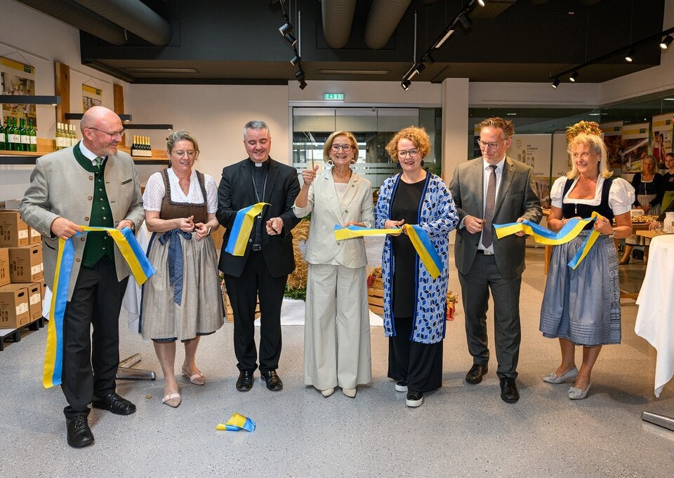 Erntedankfest: neuer Landhauskeller eröffnet
