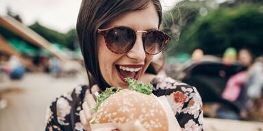 Frische Burger gibt es am Wochenende in Ried.