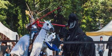 Drachenblut trinken mit K&ouml;nig Artus auf der Rosenburg